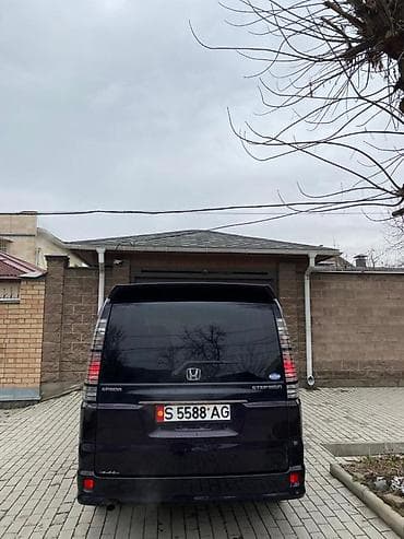 Honda: Honda Stepwgn: 2004 г., 2 л, Бензин, Минивэн — 7