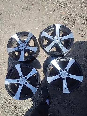 центрирующие кольца для дисков: Литые Диски R 16 Комплект, отверстий - 5 — 6