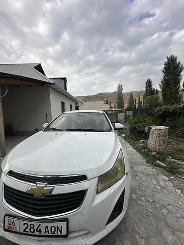 250000 машина: Chevrolet Cruze: 2014 г., 1.8 л, Механика, Бензин, Универсал — 3
