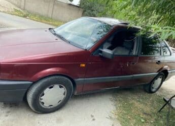 последующими выкуп авто: Volkswagen Passat: 1993 г., 1.8 л, Механика, Бензин, Седан — 2