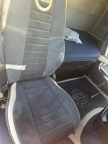 полик вольво: Комплект аксессуаров для салона грузовика Volvo. Состав: - Чехлы на — 9