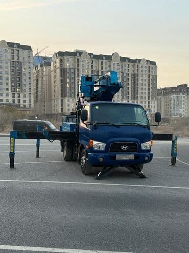 винтовой домкрат: Автовышка, Hyundai, 2010 г., 28 м — 1