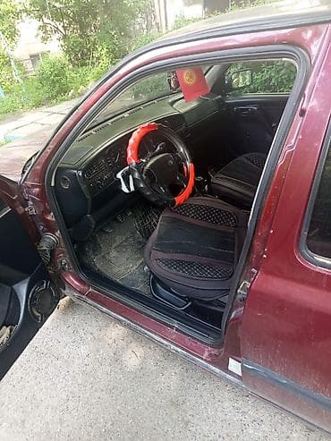 пасат венто: Volkswagen Vento: 1993 г., Седан — 4