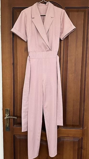 подводный костюм: Женский комбинезон пастельно‑розового цвета. - Фасон — 3