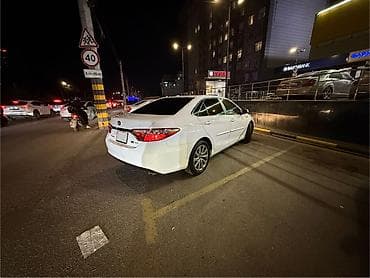 prius plus: Toyota Camry: 2016 г., 2.5 л, Вариатор, Гибрид, Седан — 2