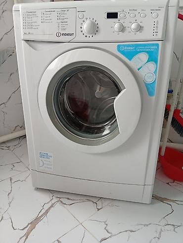 Стиральная машина Indesit, фронтальная загрузка. Характеристики и