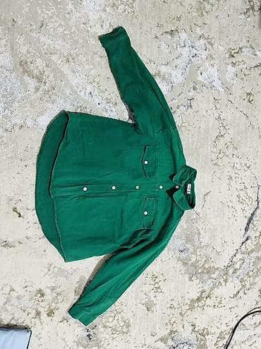 Рубашки: Зеленая рубашка на пуговицах с длинным рукавом. - Материал: плотная — 1