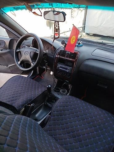 mercedes viano: Mazda 626: 1998 г., 1.8 л, Механика, Бензин, Седан — 6