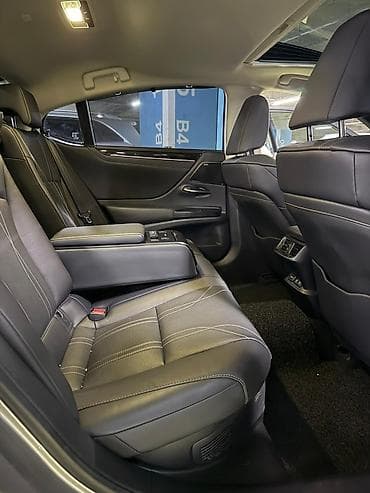 с4 s4 c4: Lexus ES: 2019 г., 2.5 л, Вариатор, Гибрид, Седан — 8