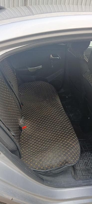 santa fe: Kia Rio: 2016 г., 1.6 л, Автомат, Бензин, Седан — 3