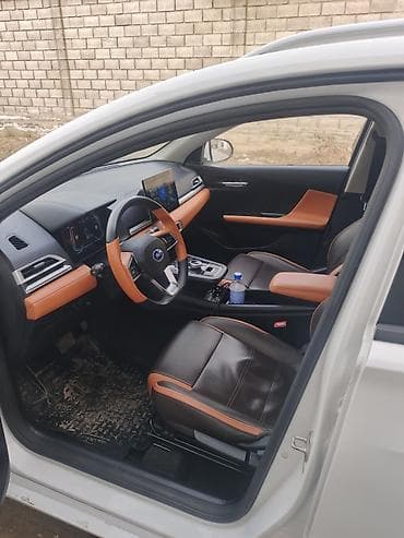 эшиктер: BYD E2: 2021 г., Автомат, Электромобиль, Кроссовер — 6