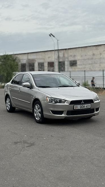 королла 2015: Mitsubishi Lancer: 2015 г., 2 л, Автомат, Бензин, Седан — 4