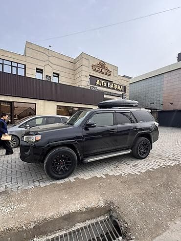 водный мотоцикл: Toyota 4Runner: 2018 г., 4 л, Автомат, Бензин, Внедорожник — 3