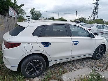 BYD E2: 2022 г., 0.1 л, Робот, Гибрид, Кроссовер at lalafo.kg BYD E2: 2022 г., 0.1 л, Робот, Гибрид, Кроссовер