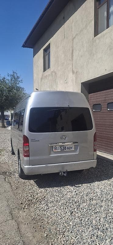 195 65 15 с: Toyota Hiace: 2005 г., Бус — 1