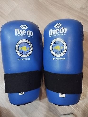 Перчатки для тхэквондо Daedo ITF, цвет синий, размер M. - Официальная at lalafo.kg Перчатки для тхэквондо Daedo ITF, цвет синий, размер M. - Официальная