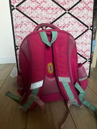 Книги и журналы: Яркий ортопедический фирменный школьный рюкзак малинового цвета с — 2