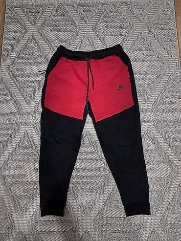 Спортивные штаны Nike, модель с контрастными вставками. Описание: - at lalafo.kg Спортивные штаны Nike, модель с контрастными вставками. Описание: -