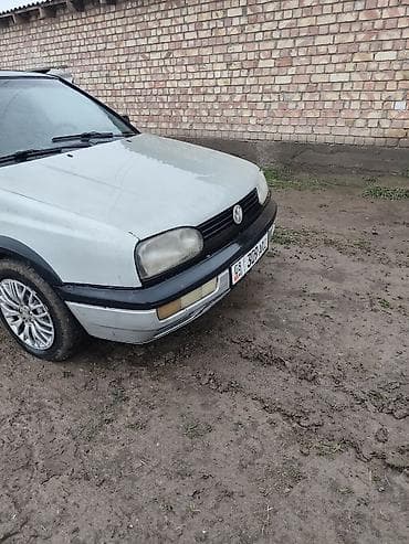 Volkswagen: Volkswagen Golf: 1993 г., 1.8 л, Механика, Бензин, Хэтчбэк — 3