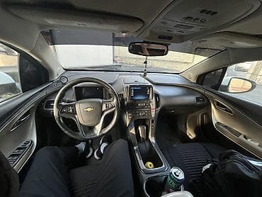 электро мобилы: Chevrolet Bolt: 2012 г., 1.4 л, Вариатор, Электромобиль, Лифтбек — 7