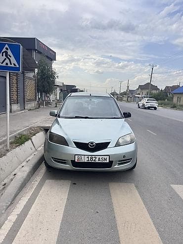 Mazda Demio: 2004 г., 1.3 л, Автомат, Бензин, Хэтчбэк