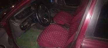 mazba 323: Mazda 626: 1995 г., 2 л, Механика, Бензин, Седан — 4