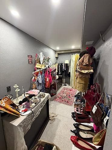 поис: 📍 ул. Руставели 🔘Этажи -1/5 🔘135м² Продажа коммерческого помещения — 9