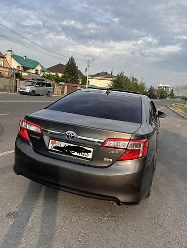 Toyota Camry: 2013 г., 2.5 л, Автомат, Гибрид, Седан — 5