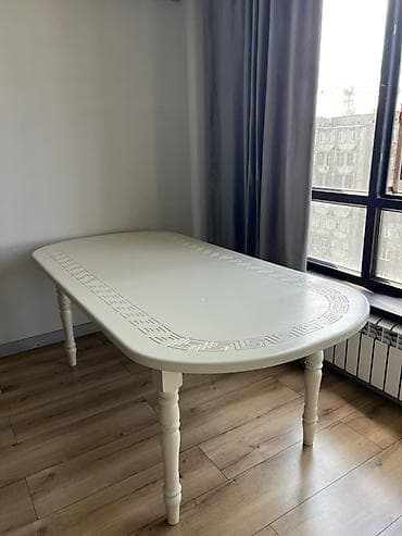 small table: Продается СРОЧНО, обеденный стол овальной формы. - Материал — 1