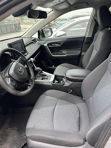 Toyota: Toyota RAV4: 2020 г., 2.5 л, Автомат, Бензин, Кроссовер — 3