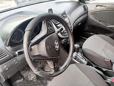 hyundai getz 1: Hyundai Solaris: 2011 г., 1.6 л, Автомат, Бензин, Седан — 6