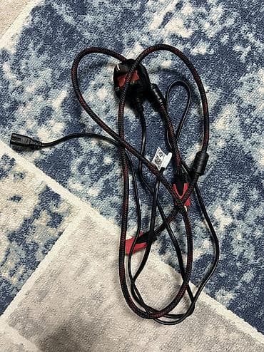 Видео оюндар жана приставкалар: Срочно продаю Playstation 4 Slim Память 512 гб Привозили с Англии — 2