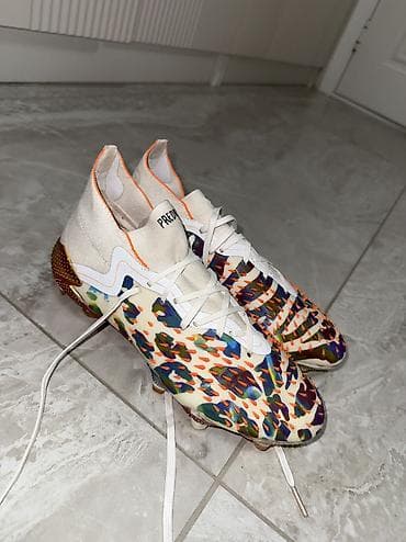 Футбольные бутсы adidas Predator Freak.1 FG - Тип: бутсы для