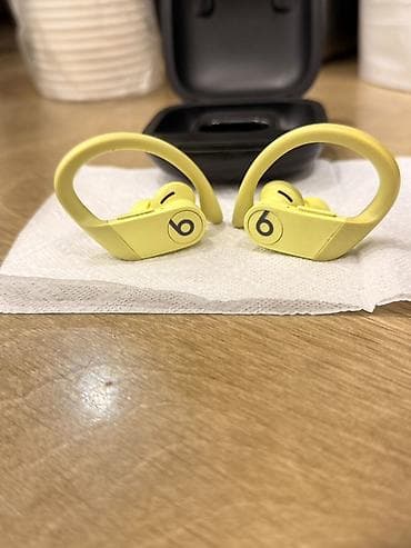 Beats Powerbeats Pro, беспроводные спортивные наушники с дужками. Цвет