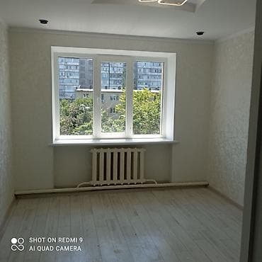 Светлая комната с большим окном новым ремонтом Характеристики: -