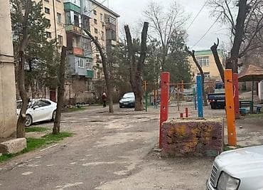 3 комнаты, 56 м², Пишпек Индивидуалка, 1 этаж, Косметический ремонт