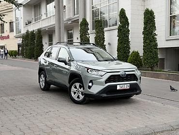 Toyota RAV4: 2019 г., 2.5 л, Вариатор, Гибрид, Кроссовер