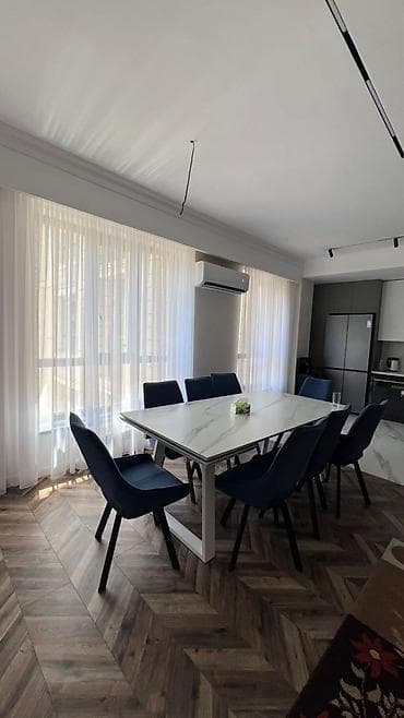 osh flats: 3 комнаты, 122 м², Элитка, Дизайнерский ремонт — 1