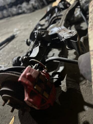 перфорированные тормозные диски: Комплект суппортов Subaru 2004 г., Б/у, Оригинал, Япония — 3