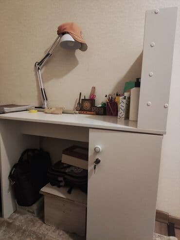 маникюрный столик: Стол маникюрный почти новый качество отличное брали дорожена — 2