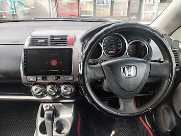 taiota levin: Honda Fit: 2002 г., 1.3 л, Вариатор, Бензин, Хэтчбэк — 7