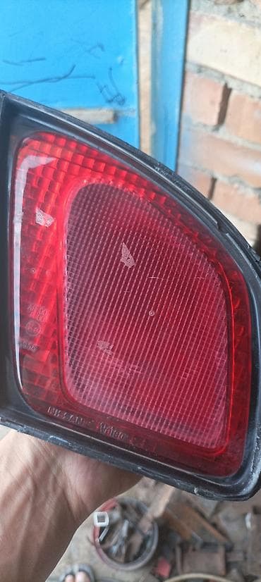 range over: Другой вид стоп-сигнала Nissan Оригинал, Франция — 2