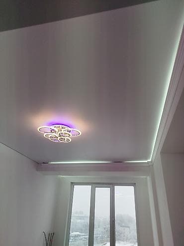 черный металл: Все элементы работают вместе: свет, линии потолка и ниши. За счёт — 6