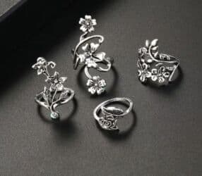 свадебные платья в бишкеке цены: Брошь 
броши цветы 
брошь парикмахер — 11