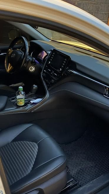 Транспорт: Toyota Camry: 2021 г., 2.5 л, Автомат, Бензин, Седан — 1