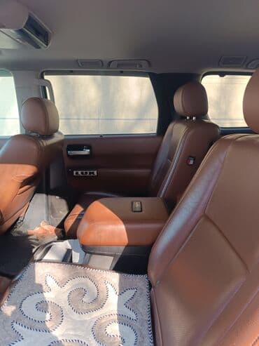 продаю в токмаке: По региону, Аэропорт, По городу Такси, легковое авто | 6 мест — 9