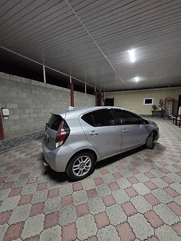 чон: Toyota Aqua: 2015 г., 1.5 л, Автомат, Гибрид, Хетчбек — 6