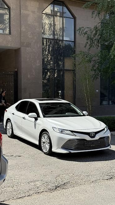 крыло камри 70: Toyota Camry: 2019 г., 2.5 л, Автомат, Гибрид, Седан — 3