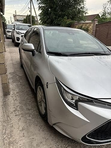 mini kuper: Toyota Corolla: 2019 г., 1.8 л, Автомат, Гибрид, Седан — 2