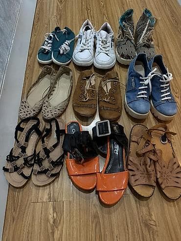 Женская обувь — набор из 10 пар разных моделей и стилей. 2000 сом за